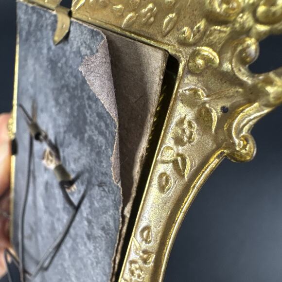 Vintage Antique Small Ornate Brass Framed Portrait Embossed Flower Design - Picture 8 of 12